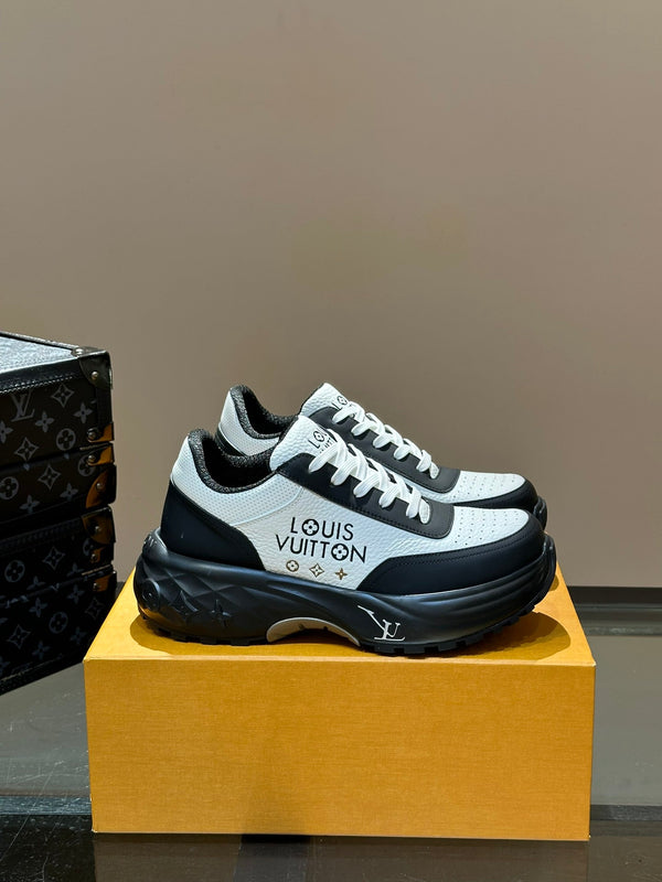 THICK-SOLED SNEAKER BLACK AND WHITE CALFSKIN