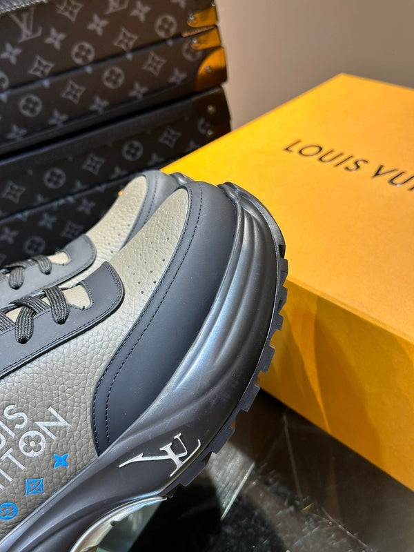 THICK-SOLED SNEAKER GREY AND BLACK CALFSKIN