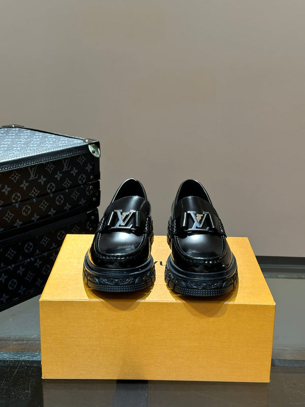 LV MAJOR LOAFER IN BLACK SOFT CALFSKIN