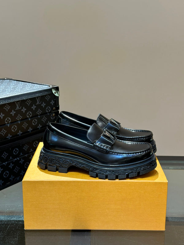LV MAJOR LOAFER IN BLACK SOFT CALFSKIN
