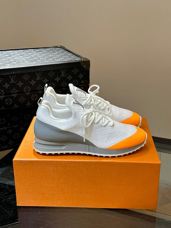 SNEAKERS LV IN PELLE DI VITELLO E TESSUTO TRASPIRANTI COLOR GRIGIO E BIANCO