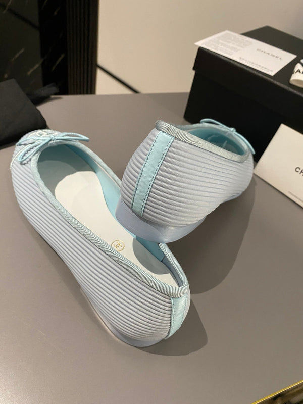 ballerina in tessuto ricamato blu nuvola