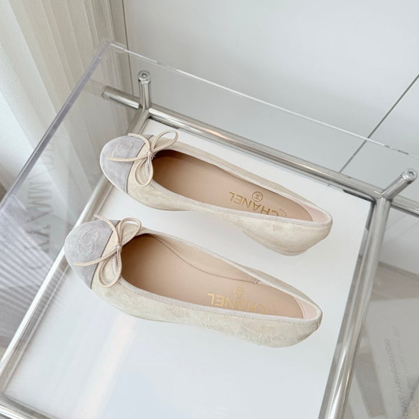 CC Ballet Flat Beige Suede 238765