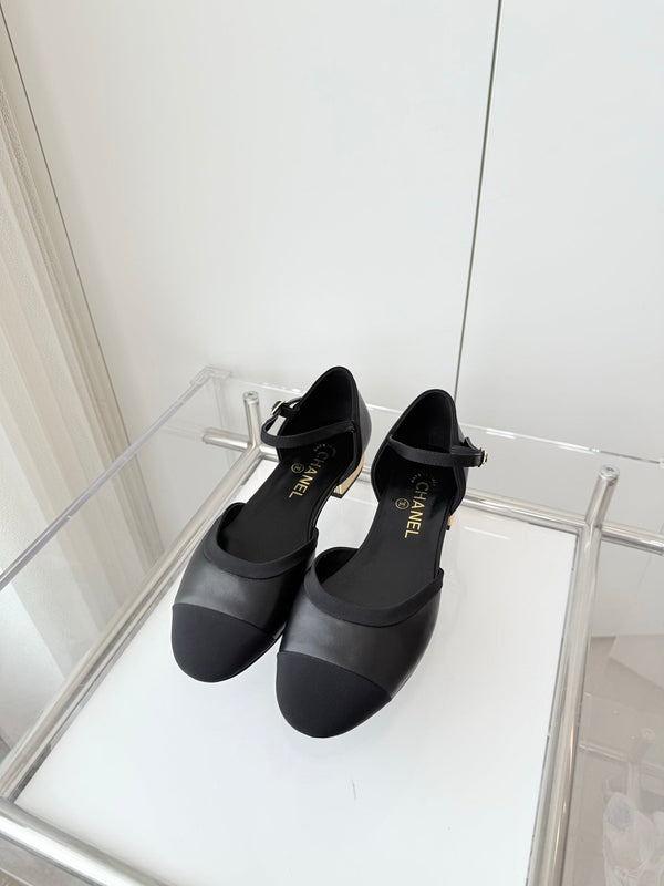 CC 25 Mary Jane Black Sheepskin 238754