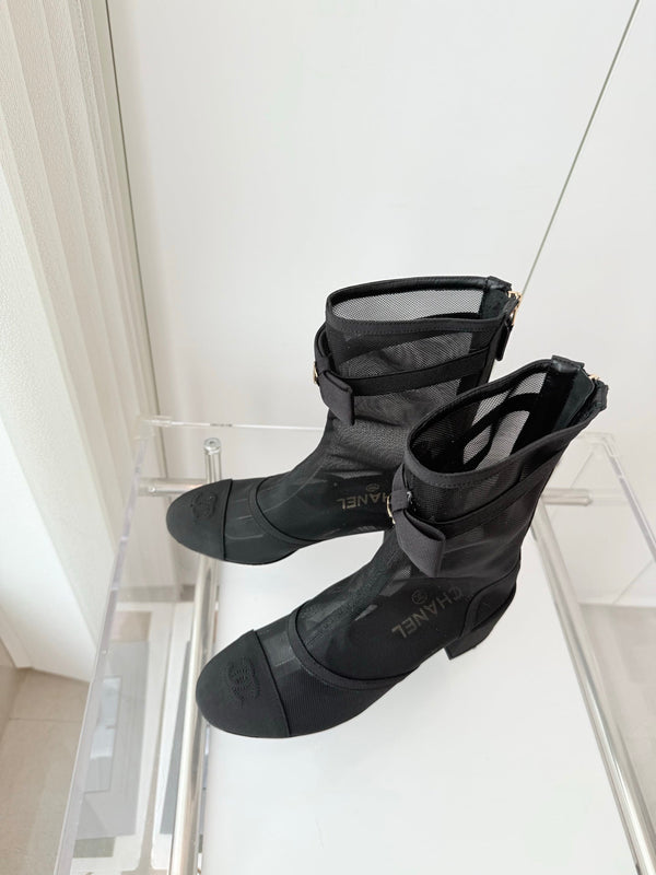 CC 25 Short Boot 55mm Black Mesh Fabric 411468