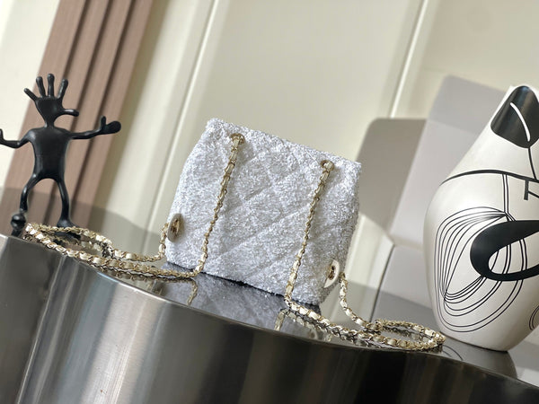 Chanel 25 Sequin Embroidered 21cm Bag White Leather Sequins 286172