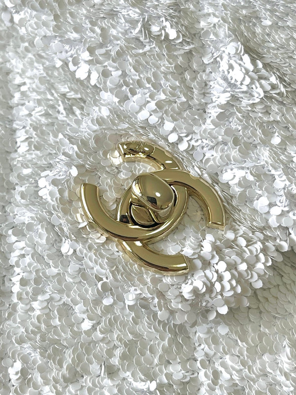 Chanel 25 Sequin Embroidered 21cm Bag White Leather Sequins 286172