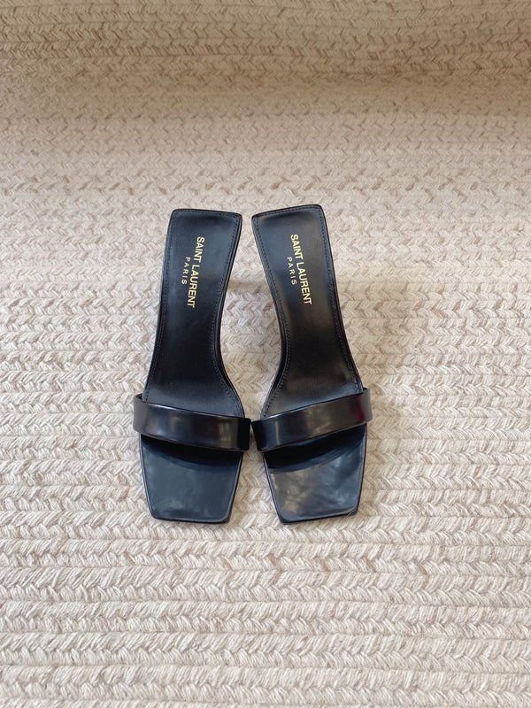 HIGH MULES WITH SQUARE TOE IN BLACK SMOOTH CALFSKIN