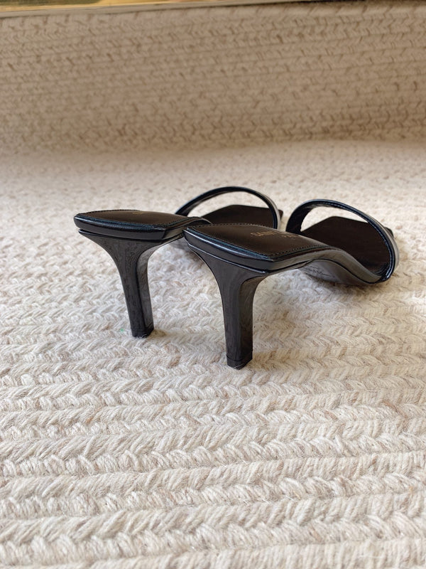 HIGH MULES WITH SQUARE TOE IN BLACK SMOOTH CALFSKIN