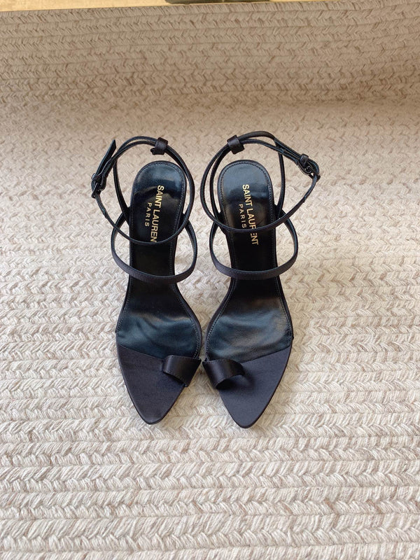 HIGH FLIP FLOPS SANDAL WITH STRAP IN BLACK SILK