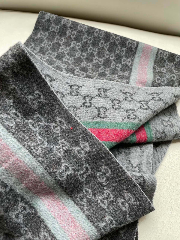 SCIARPA 180 CM IN CASHMERE MONOGRAM NERO 402213