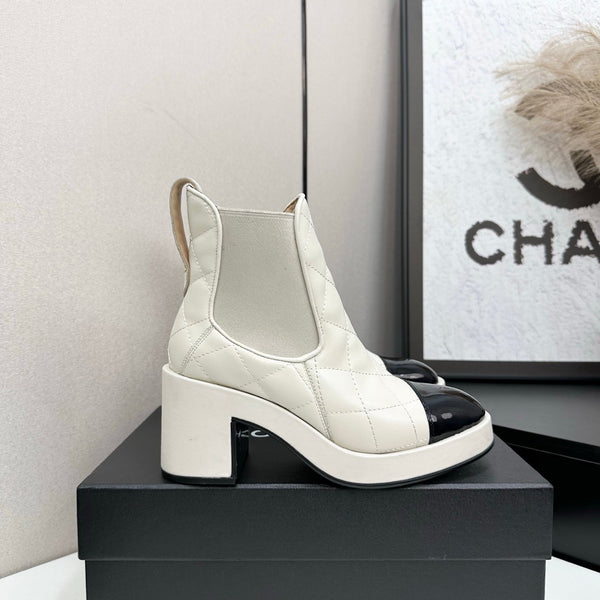 CC FW 25 Platform Ankle Boots Cream Black Patent and Quilted Leather 532620
