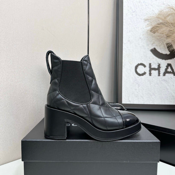 CC FW 25 Platform Ankle Boots Black Patent and Quilted Leather 532621