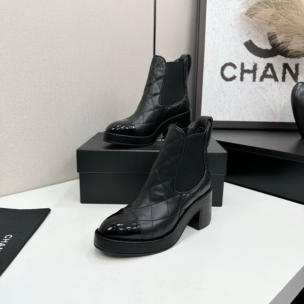 CC FW 25 Platform Ankle Boots Black Patent and Quilted Leather 532621