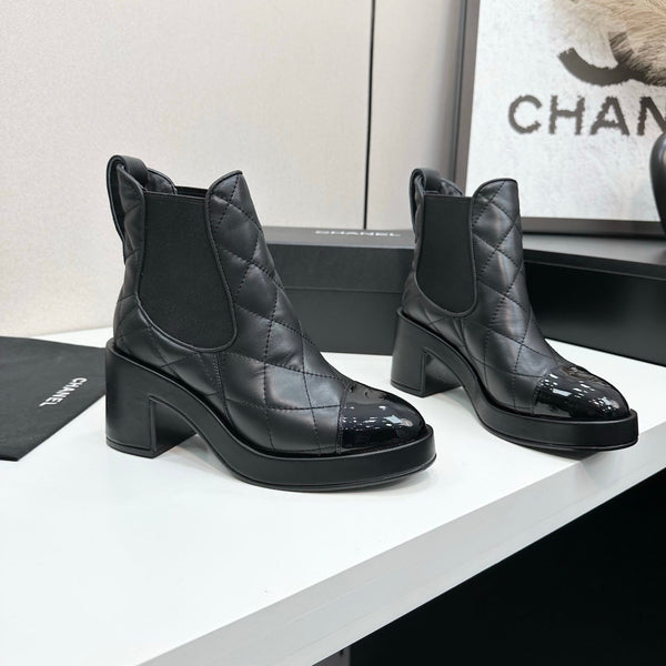 CC FW 25 Platform Ankle Boots Black Patent and Quilted Leather 532621