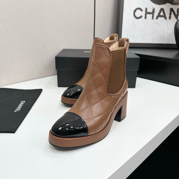 CC FW 25 Platform Ankle Boots Brown Black Patent and Quilted Leather 532622