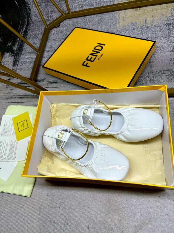 FENDI FILO BALLET IN PELLE DI AGNELLO BIANCA CON FERRAMENTA ORO