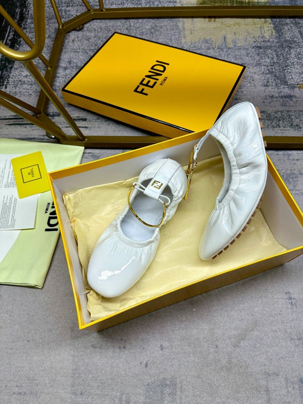 FENDI FILO BALLET IN PELLE DI AGNELLO BIANCA CON FERRAMENTA ORO