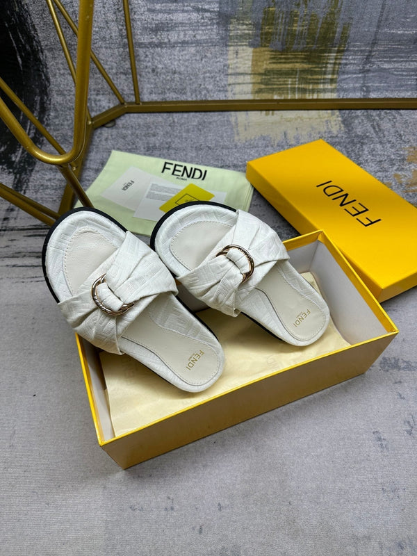 FF Feel 10 White FF jacquard Slide