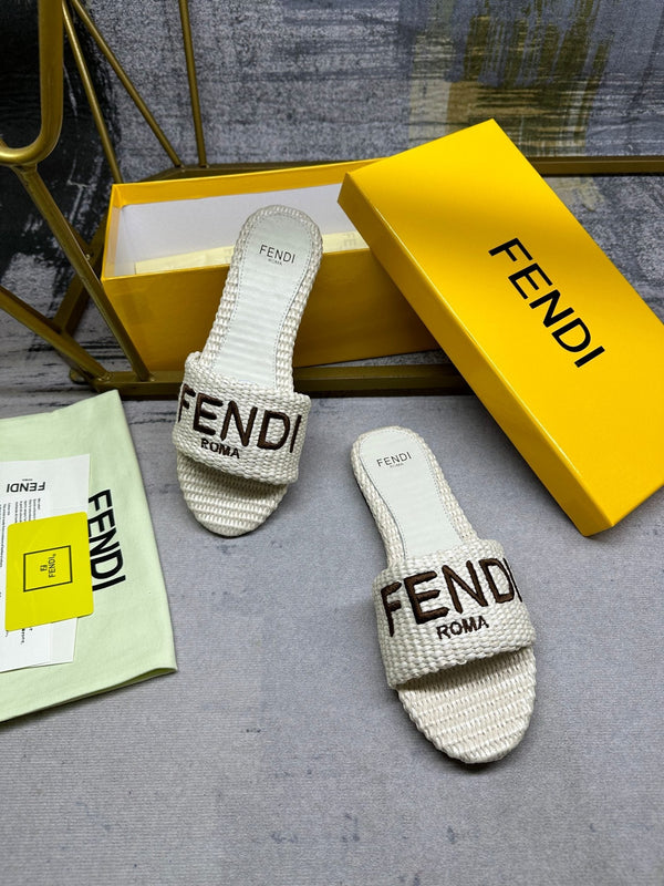 Ciabatte FF Signature 10 in fibra di cotone bianco