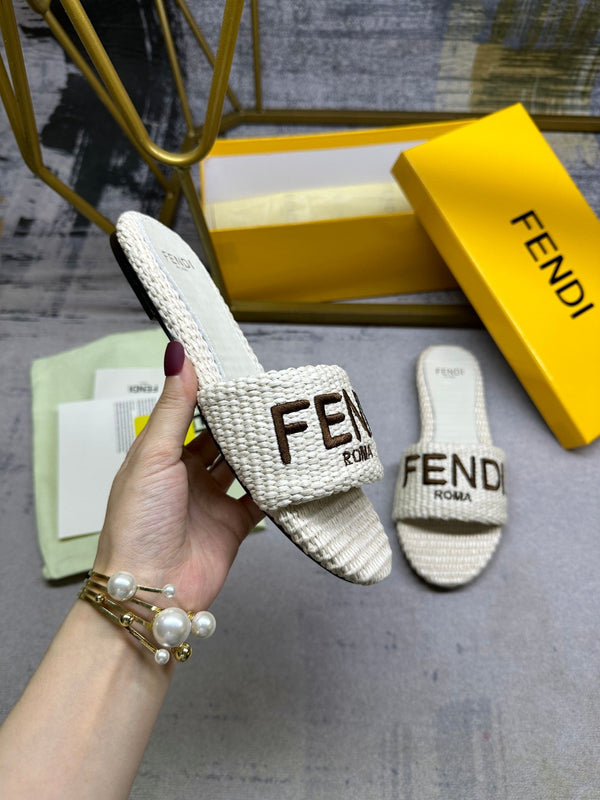 Ciabatte FF Signature 10 in fibra di cotone bianco