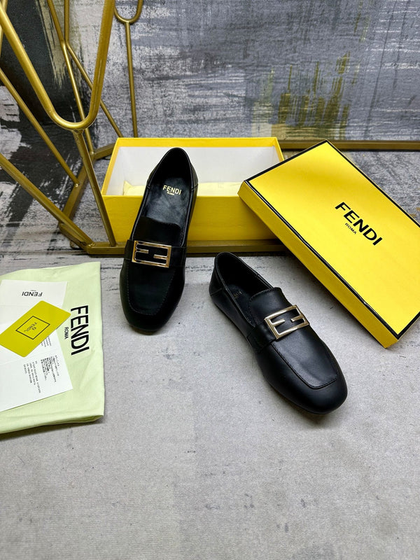 FENDI LOAFERS IN BLACK LAMBSKIN GOLD BUCKLE