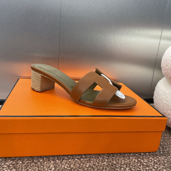Oasis Sandal Gold Grey Calfskin