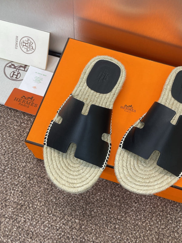 HM 25 Antigua Espadrilles Black Calfskin