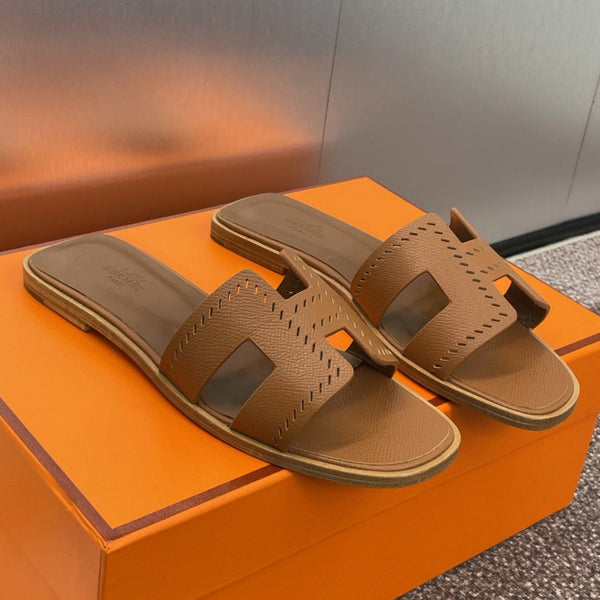 HM 25 Oran Sandal Gold Perforate Epsom Leather