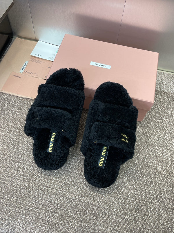 Miu Velcro Slippers Black Lambswool 508823