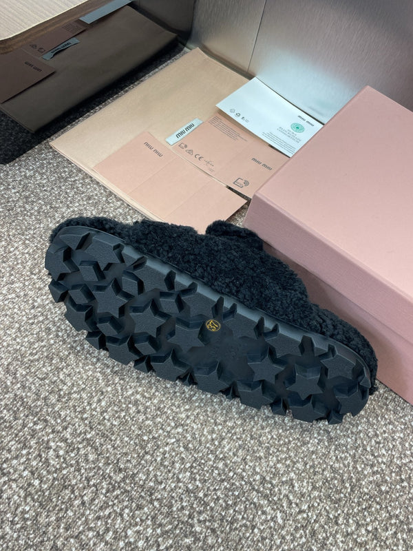 Miu Velcro Slippers Black Lambswool 508823