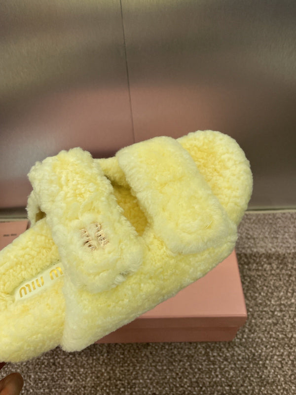 Miu Velcro Slippers Lemon Yellow Lambswool 508824