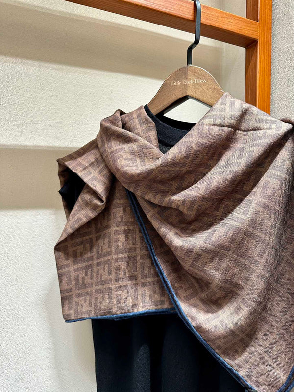 FF SHAWL 185 CM IN COFFEE BROWN SILK AND WOOL WITH BLUE BORDER 413672