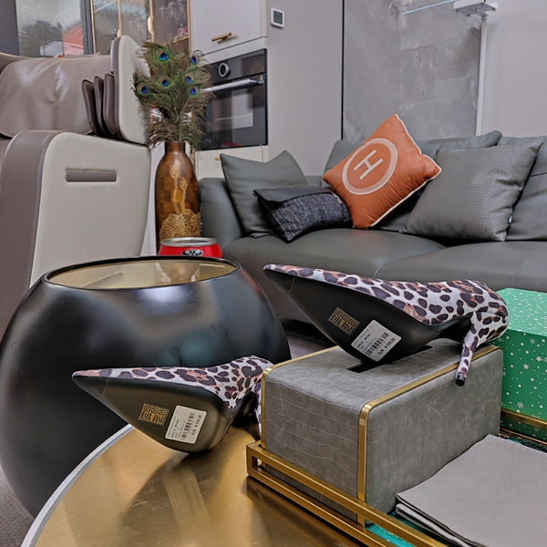 HIGH PUMPS IN LIGHT GRAY LEOPARD PRINT SUEDE