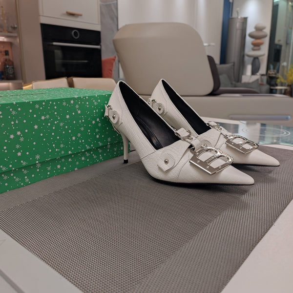 HIGH PUMPS WITH B SILVER BUCKLE IN WHITE CROCODILE PATTERN CALFSKIN