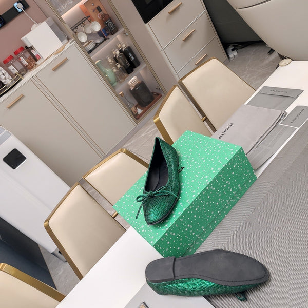 Balen 25 bow ballet flat attached rhinestones in green calfskin 184483