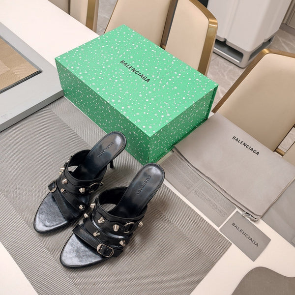 STRAPPY HIGH-HEELED SANDALS IN BLACK STUDDED WAX-OIL SHEEPSKIN