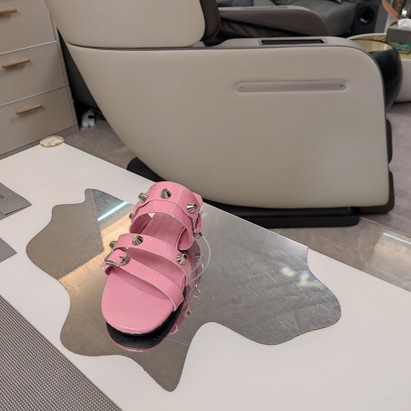 SANDALI BASSI CON CINTURINI IN PELLE DI MONTONE OLIO-CERA CON BORCHIE ROSA WEWAK