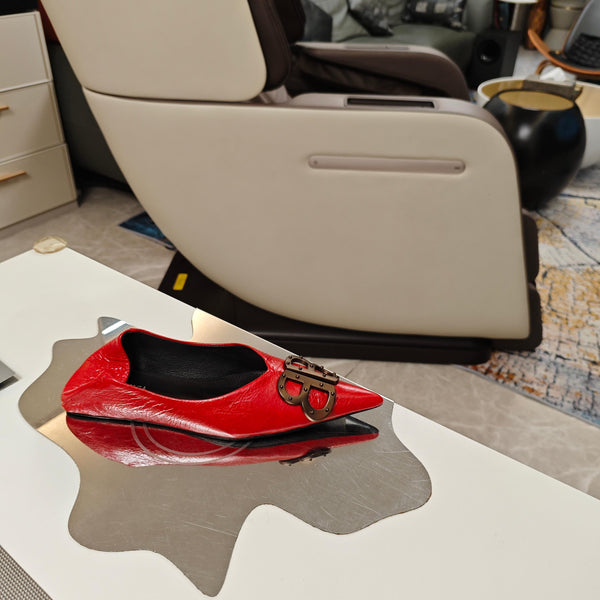 POINTED BALLET FLATS IN RED SHINY CRACKED SHEEPSKIN
