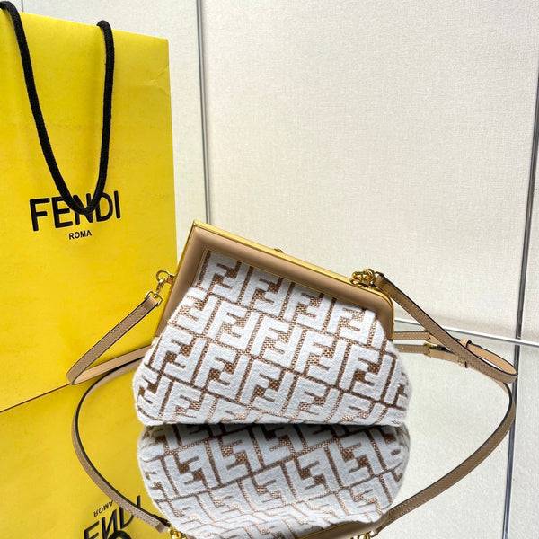 FIRST SMALL 26 IN WHITE WOOL AND CAMEL BROWN RAFFIA CALFSKIN TRIM