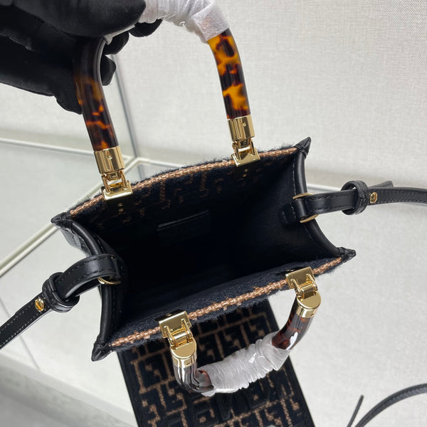 MINI SUNSHINE 18 IN BROWN RAFFIA AND BLACK WOOL CALFSKIN TRIM