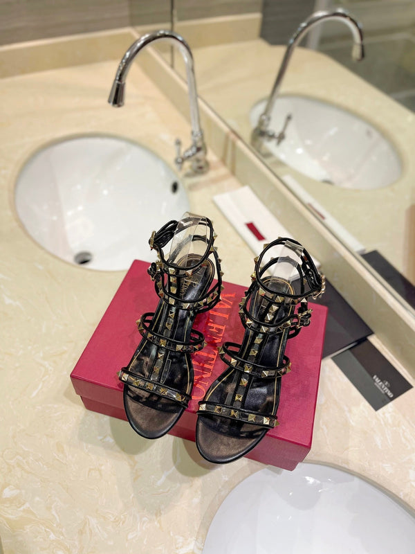 SANDALO ROCKSTUD CON CINTURINO IN VITELLO NERO 60 MM