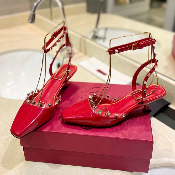 SANDALI ROCKSTUD SLINGBACK IN PELLE DI VITELLO ROSSO CILIEGIA 50MM