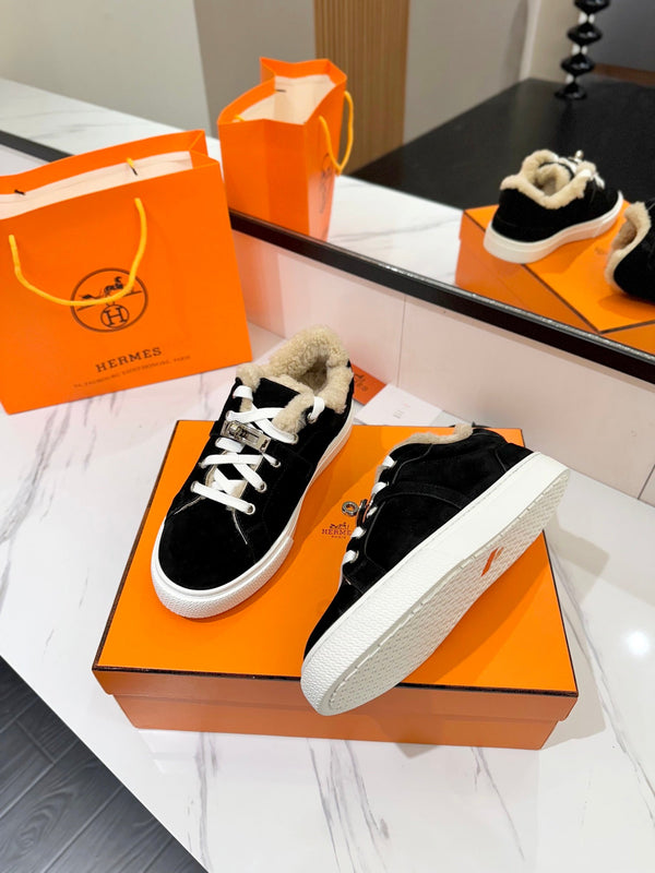 Sneaker HM Day nera con fodera in lana e camoscio 983044