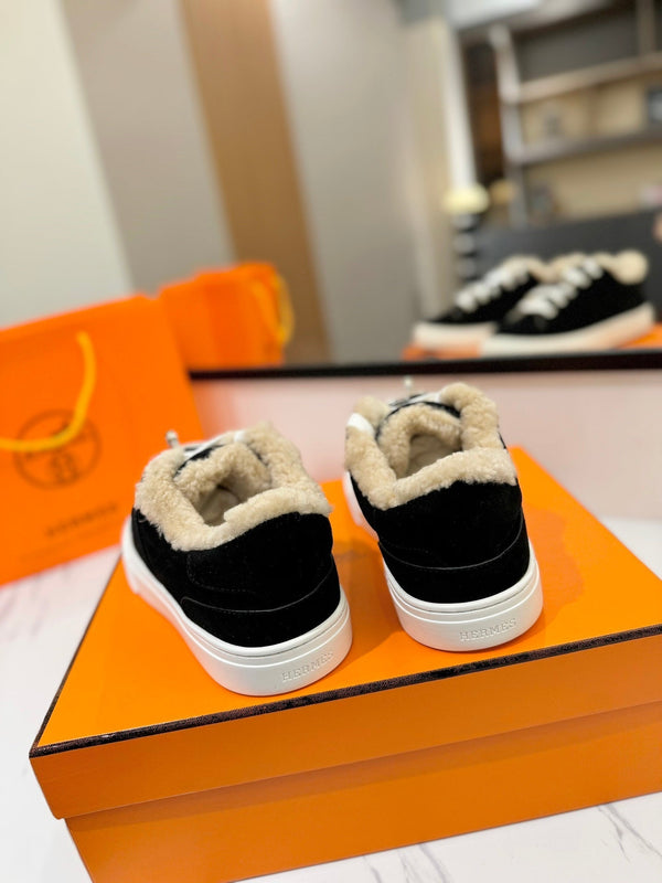 Sneaker HM Day nera con fodera in lana e camoscio 983044