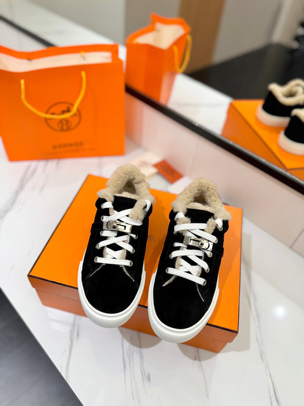 Sneaker HM Day nera con fodera in lana e camoscio 983044