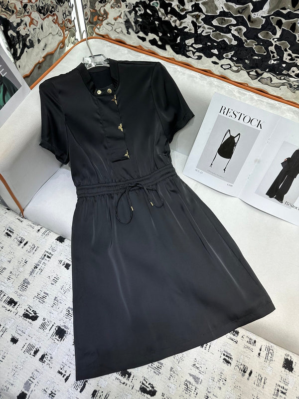 LV 25 Metal Petal Decoration Round Neck Dress Black White Polyester Acetate