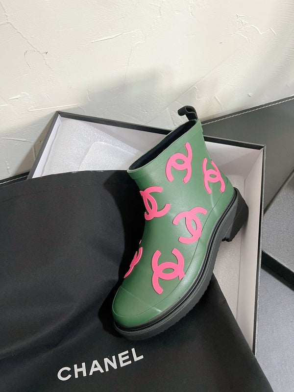 CC Rain boots In Green With Pink Logo Natural Rubber 949790