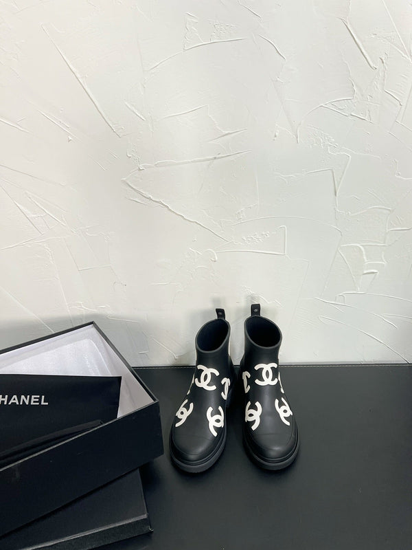 CC Rain boots In Black With White Logo Natural Rubber 949791