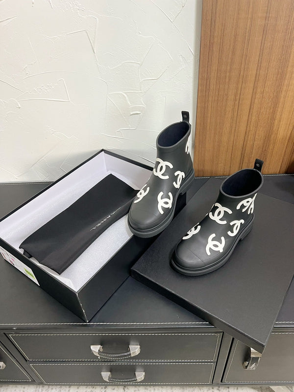 CC Rain boots In Black With White Logo Natural Rubber 949791